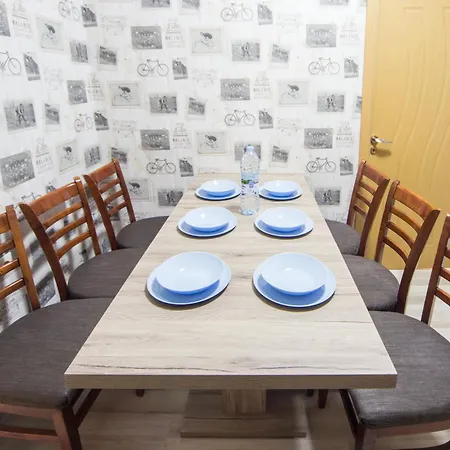 2 Bedrooms - Downtown - Excellent Location * Burgas